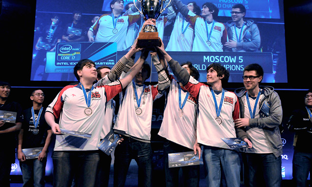 Tarzan：很期待下场打JDG 接下来的目标是拿冠军